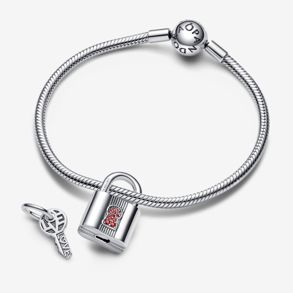Pandora Hangslot en sleutel hangende bedel 790088C02
